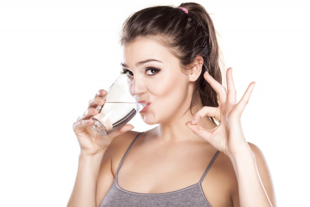 beber agua
