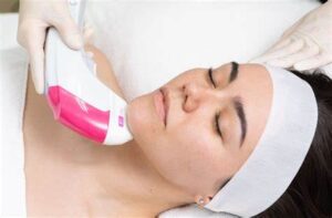 Ultraformer o radiofrecuencia para tratar la flacidez facial en Linares